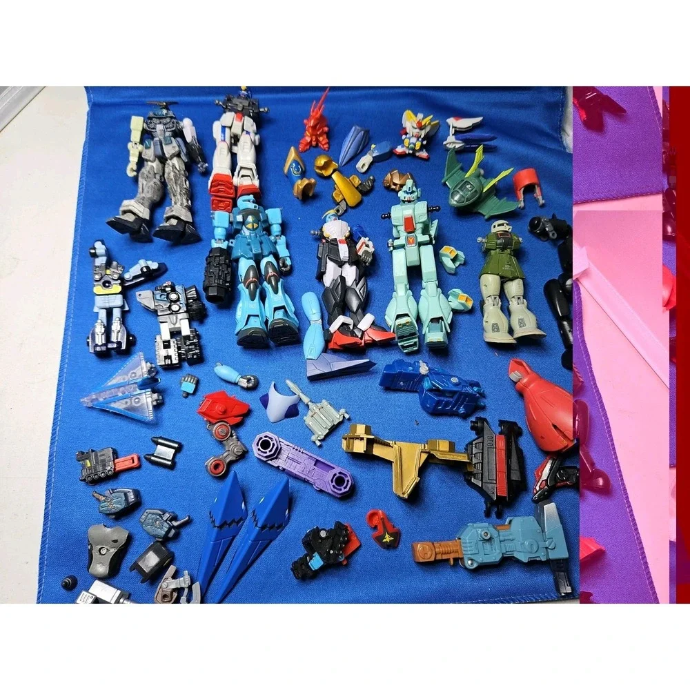 Bandai Mobile Suit Gundam G Battle Scarred & Zeonography Pieces Parts Vintage